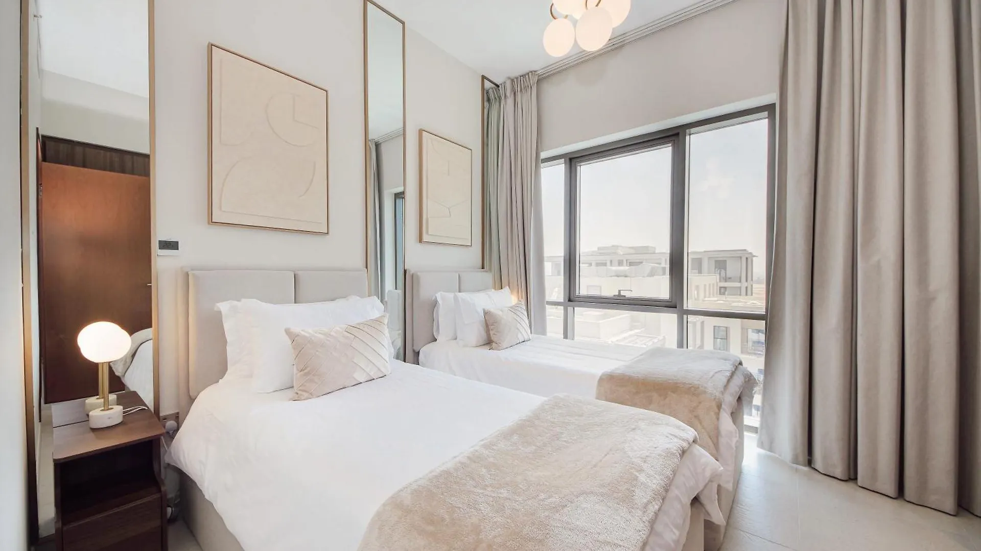 Modern 2Br Apartment - Vida Residences Creek Beach - Creek Beach Access Dubai